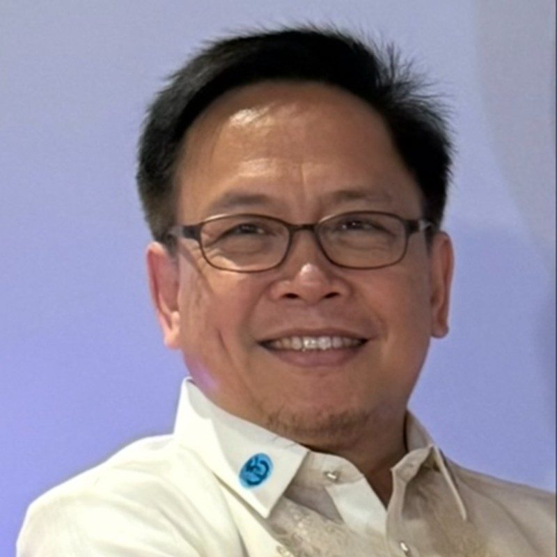 Dr. Kadil Sinolinding Jr.